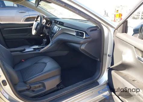 2018 Toyota Camry Se z USA, uszkodzony, nr VIN 4T1B11HK3JU062564